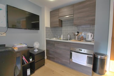 1 bed studio, The Bruce Building, Denton, Newcastle, NE17RP - Image 4